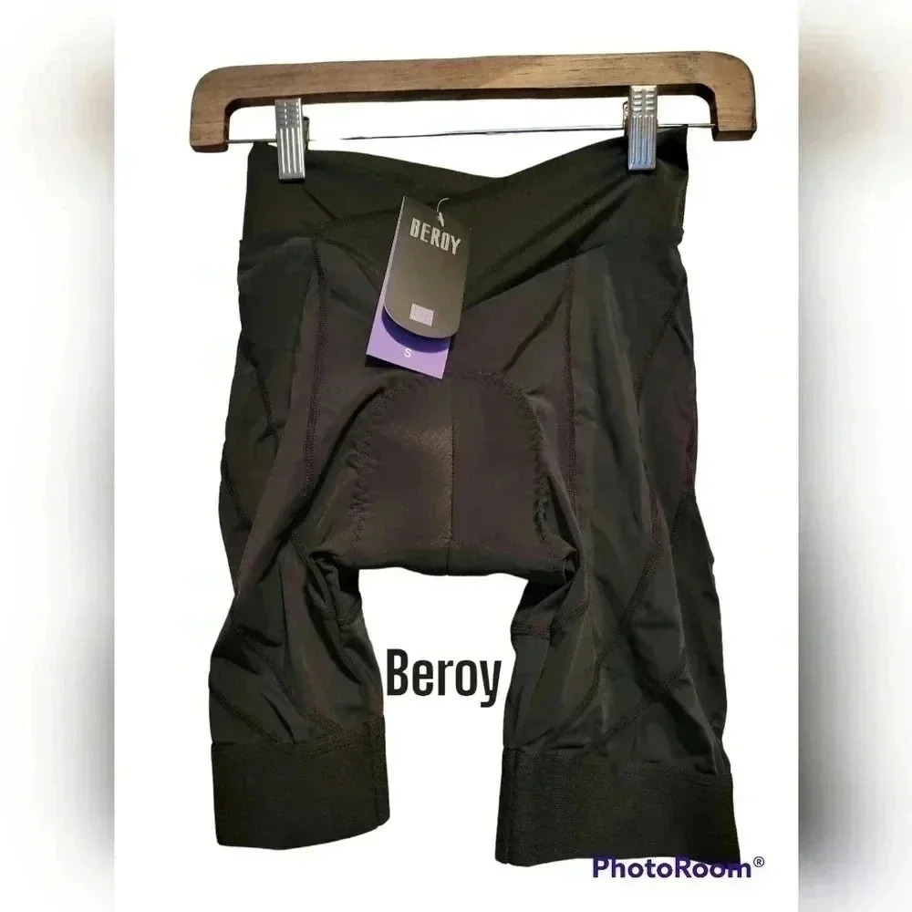 Beroy Womans Bike Shorts S NWT